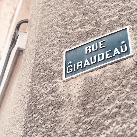 Le Chenin T2 Pour 4 Personnes 투르